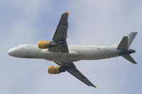 EC-LZZ @ LFPG - Airbus A320-214, Take off rwy 27L, Roissy Charles De Gaulle airport (LFPG-CDG) - by Yves-Q