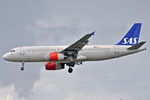 OY-KAL @ EGLL - Arriving 27L