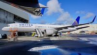 N596UA @ KSFO - SFO 2017 - by Clayton Eddy