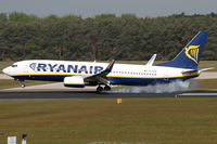 EI-EKW @ EHEH - eindhoven airport - by Jeroen Stroes