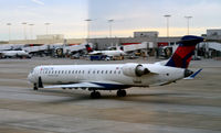 N146PQ @ KATL - Taxi Atlanta - by Ronald Barker