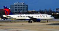 N328NW @ KATL - Taxi Atlanta - by Ronald Barker