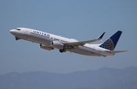 N33264 @ LAX - United - by Florida Metal