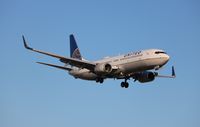 N36247 @ LAX - United - by Florida Metal