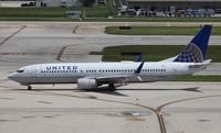 N37255 @ FLL - United - by Florida Metal