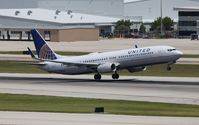 N37468 @ FLL - United - by Florida Metal