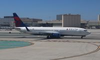 N37700 @ LAX - Delta - by Florida Metal