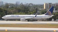 N38473 @ FLL - United - by Florida Metal