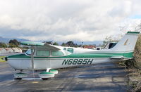 N6885H @ SZP - 1975 Cessna 172M SKYHAWK, Lycoming O-320-E2D 150 Hp - by Doug Robertson