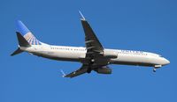 N57439 @ MCO - United - by Florida Metal