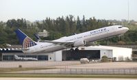 N63890 @ FLL - United - by Florida Metal