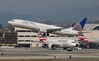 N65832 @ LAX - United - by Florida Metal