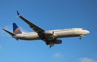N66841 @ LAX - United - by Florida Metal