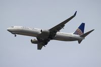 N68817 @ MCO - United - by Florida Metal