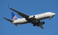 N76526 @ MCO - United - by Florida Metal