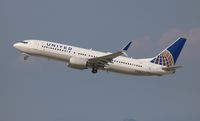 N76529 @ LAX - United - by Florida Metal