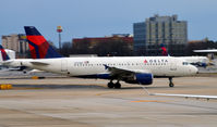N333NB @ KATL - Taxi Atlanta - by Ronald Barker
