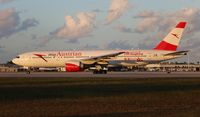 OE-LPD @ MIA - My Austrian