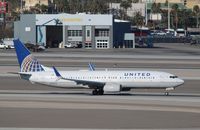 N73276 @ KLAS - Boeing 737-800