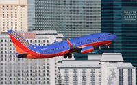 N232WN @ KLAS - Boeing 737-700 - by Mark Pasqualino