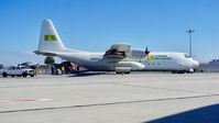 N402LC @ KSFO - Picking up an engine. SFO 2017 - by Clayton Eddy