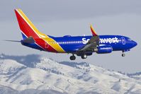 N724SW @ KBOI - Landing RWY 10L. - by Gerald Howard