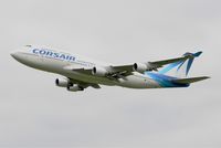 F-GTUI @ LFFQ - Boeing 747-422, On display, La Ferté-Alais airfield (LFFQ) Air show 2016 - by Yves-Q