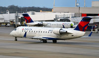 N882AS @ KATL - Taxi Atlanta - by Ronald Barker