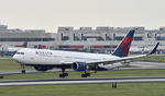 N1612T @ KATL - Arriving at Atlanta - by Todd Royer