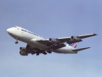 F-GCBK @ LFBD - Air France Cargo landing runway 23 (Cargo B Airlines damaged 10/27/08 BRU tailstrike on takeoff ) - by Jean Goubet-FRENCHSKY