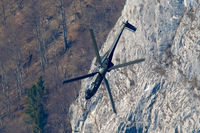 T-324 @ LSMM - Swiss Super Puma Display Team does'nt know Isaac Newton's law of universal gravitation ;) - by Grimmi