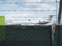 N999LX @ NZAA - at AKL - possibly for sale??? - by magnaman