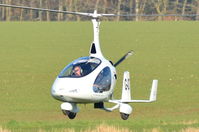 G-OTZZ @ X3CX - Landing at Northrepps. - by Graham Reeve