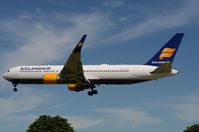 TF-ISO @ EGLL - Icelandair B763 on short final. - by FerryPNL