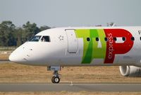 CS-TPV @ LFBD - Embraer 190LR, Taxiing to holding point Delta rwy 05, Bordeaux Mérignac airport (LFBD-BOD) - by Yves-Q