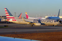 N838NN @ KORD - At O'Hare - by Micha Lueck