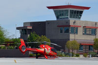 N136PH @ BLD - At Boulder - by Micha Lueck