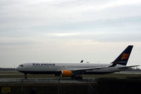 TF-ISW @ EKCH - TF-ISW just landed rw 04L - by Erik Oxtorp