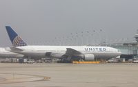 N783UA @ KORD - Boeing 777-200