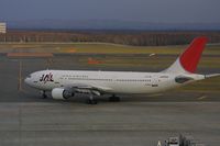 JA8564 @ RJCC - At Sapporo Chitose