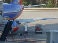 N629SW @ MCO - Southwest 737-3H4 undergoing slat maintenance - by Christian Maurer