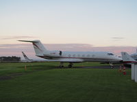 VH-MBP @ NZAA - regular to AKL - by magnaman