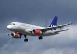 OY-KBP @ EKCH - Short finals too Land