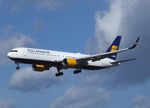 TF-ISP @ EKCH - Short finals too Land