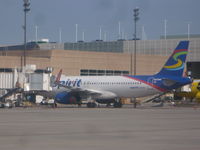 N620NK @ IAH - Spirit A320SL - by Christian Maurer