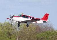 N413WG @ KDTN - At Downtown Shreveport. - by paulp