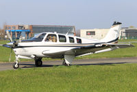N936HB @ EBKT - Taxiing to rwy 06.