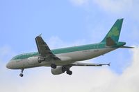 EI-CVB @ LFPG - Airbus A320-214, Short approach rwy 27R, Roissy Charles De Gaulle Airport (LFPG-CDG) - by Yves-Q
