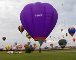 G-BWEE @ LFJY - Lorraine Mondial Balloon Meet 2009 at Chambley Airfield LFJY - by Keith Sowter