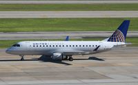 N85320 @ KIAH - ERJ-170-200 LR